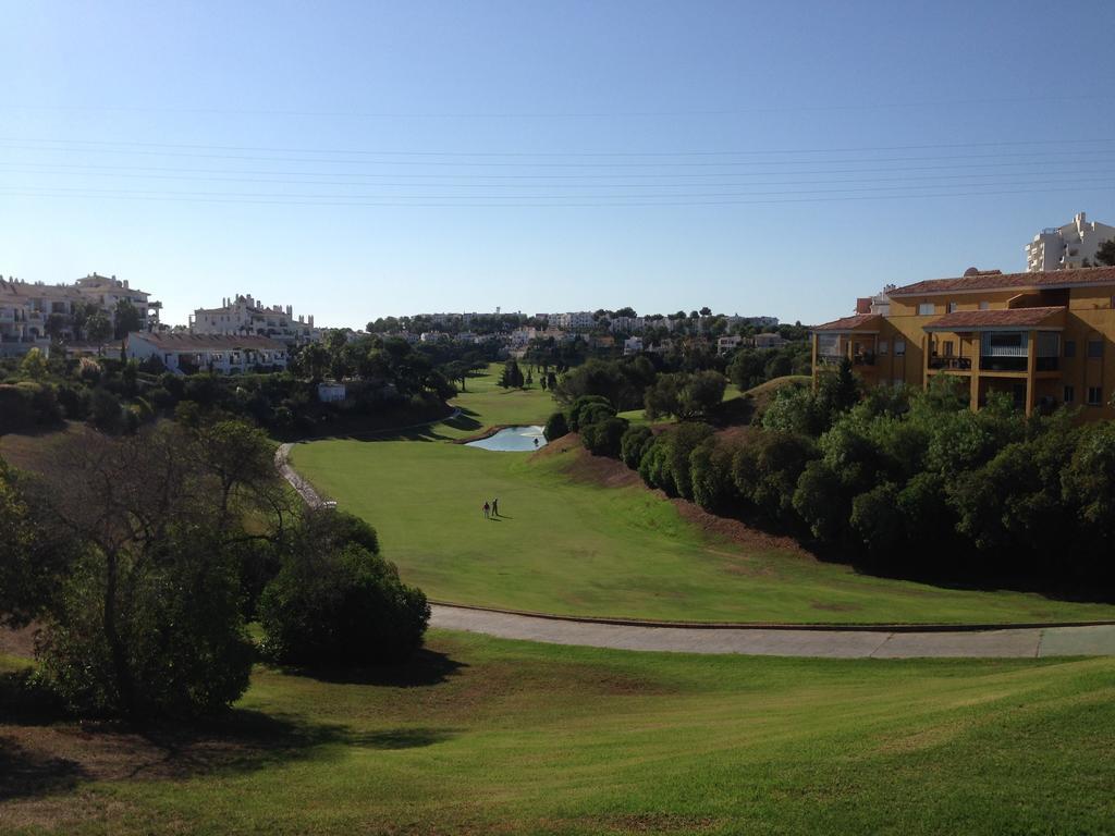 Sea Flower Miraflores Golf And Beach Parking Included La Cala De Mijas Szoba fotó