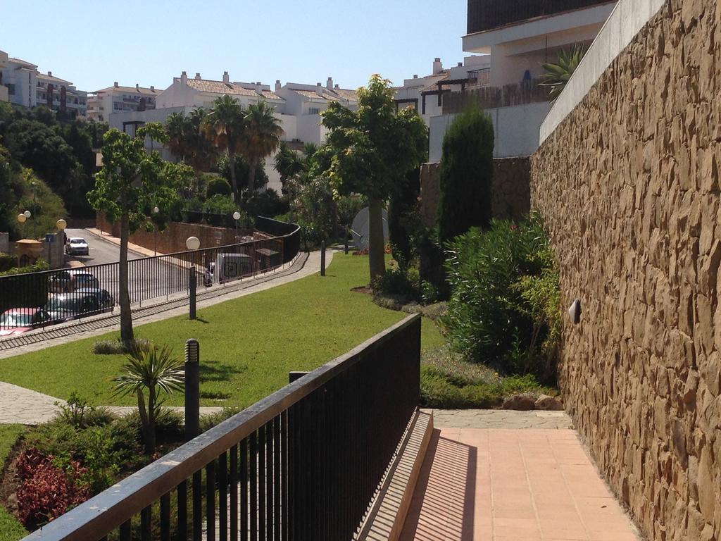 Sea Flower Miraflores Golf And Beach Parking Included La Cala De Mijas Szoba fotó