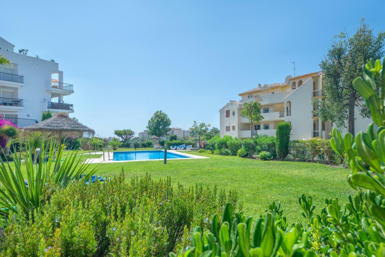 Sea Flower Miraflores Golf And Beach Parking Included La Cala De Mijas Kültér fotó